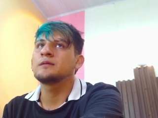 may-jhon Live Webcam on CamSoda