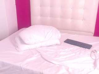  tiny-whore18 chat room
