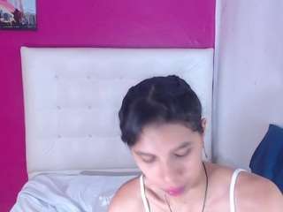 tiny-whore18 camsoda
