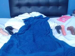 tiny-whore18 Live Webcam on CamSoda