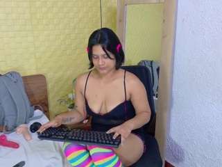 tiny-whore18
