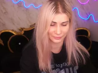 cassandragood's Live Sex Cam Show