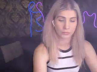 cassandragood's Live Sex Cam Show