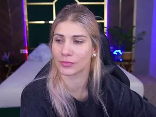 cassandragood's Live Sex Cam Show