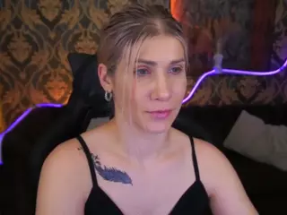 cassandragood's Live Sex Cam Show
