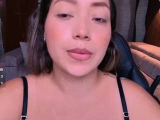 heidy-jhons live cam profile