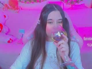lolisuccub Live Webcam on CamSoda