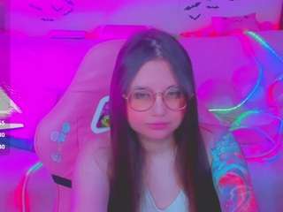lolisuccub webcam