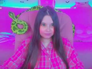 Live cam show with lolisuccub