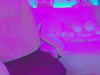 lolisuccub live webcam show