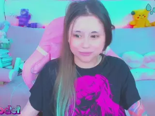 lolisuccub's Live Sex Cam Show