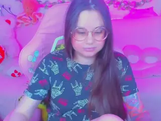 lolisuccub's Live Sex Cam Show