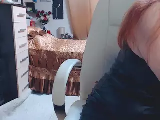 CrazyMomy's Live Sex Cam Show