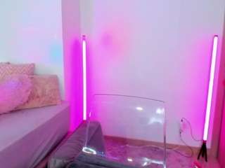 yulli-1 Live Webcam on CamSoda