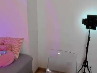 yulli-1 Live Webcam on CamSoda