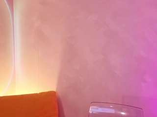 yulli-1 live webcam show