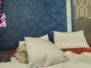 janna-rousse3 webcam