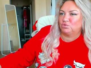SquirtySexyMilf