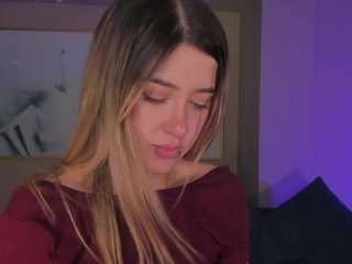 evebenson Live Webcam on CamSoda