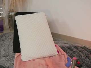 LaraBaker