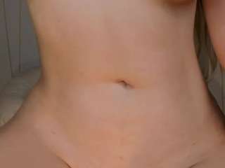 niaholland webcam