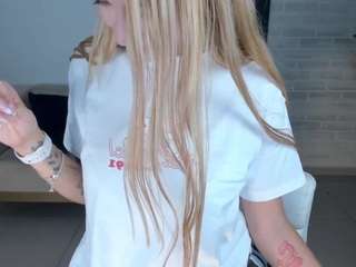 SQUIRTER DOLL