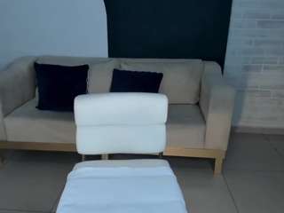 niaholland webcam