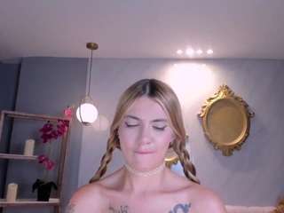 niaholland camsoda