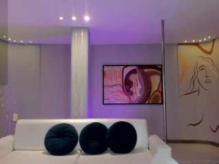 niaholland webcam model