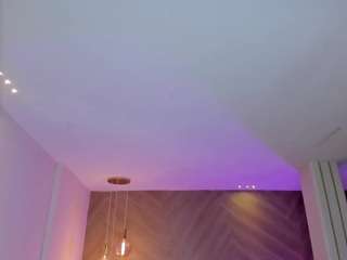 niaholland