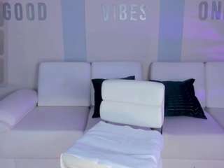 niaholland
