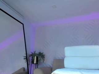 SQUIRTER DOLL live cam preview