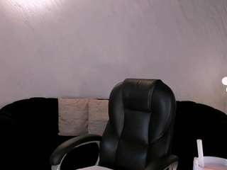 NinaMichelleX live cam preview