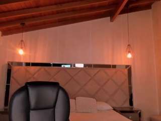 NinaMichelleX live cam preview