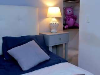 victoria-rouse Live Webcam on CamSoda