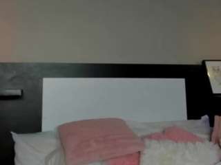 Live webcam model victoria-rouse on Soda Cams