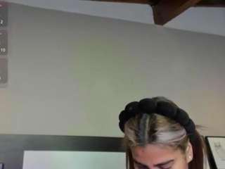 victoria-rouse Live Webcam on CamSoda