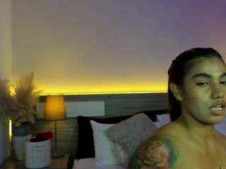Victoria-Rouse live webcam show