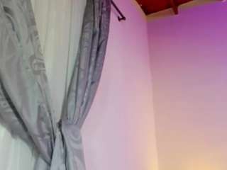 Victoria-Rouse live webcam show