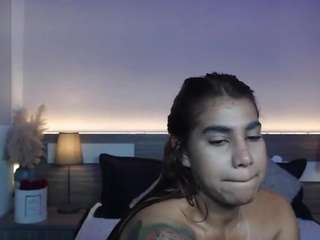 Victoria-Rouse live cam preview