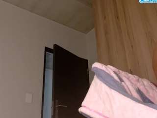 royalnerfititi Live Webcam on CamSoda