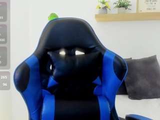 angelkiutyy live webcam show