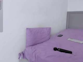 snow-doll Live Webcam on CamSoda