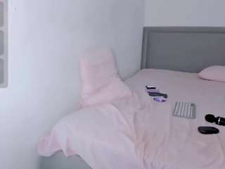 Live cam show with SweeetMay