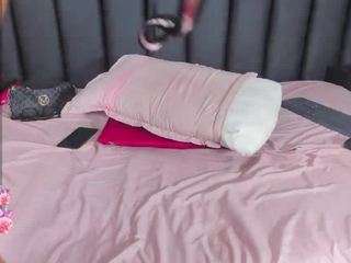 AlejandraSaenz2 live cam preview