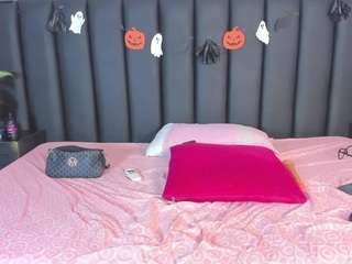 AlejandraSaenz2 live cam preview