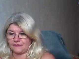 dianacrystal Live Webcam on CamSoda