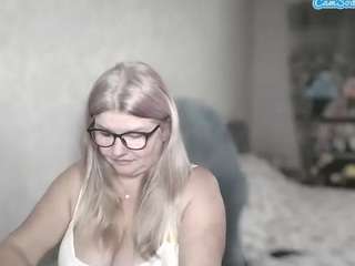 DianaCrystal live cam preview