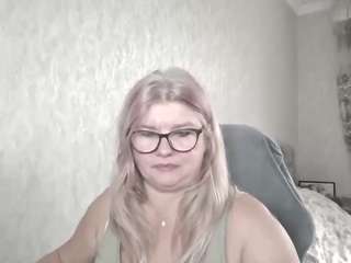 DianaCrystal live cam preview