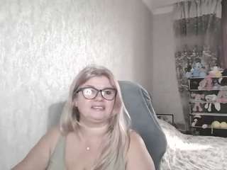 DianaCrystal live cam preview